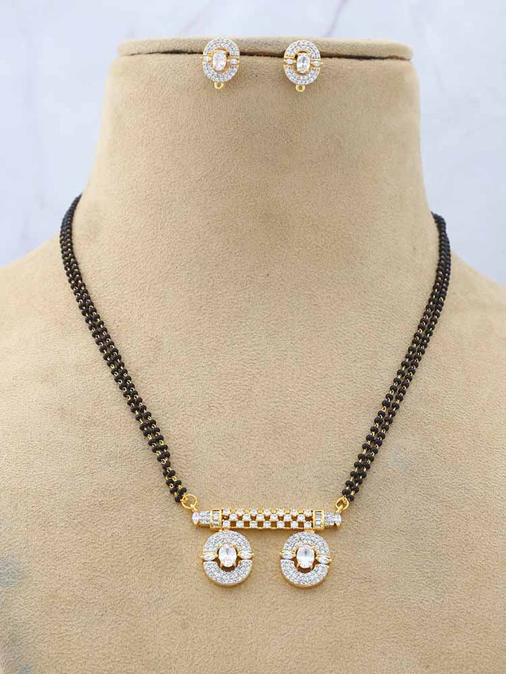 Golden Amunet Mangalsutra Set