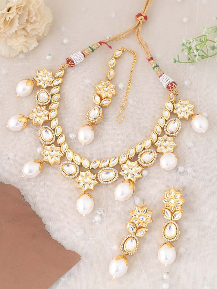 Golden Inkurali Kundan Jewellery Set