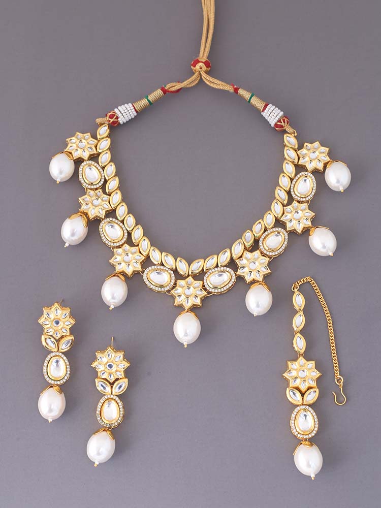 Golden Inkurali Kundan Jewellery Set
