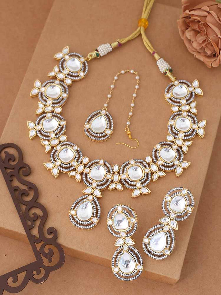 Golden Karalika Jewellery Set