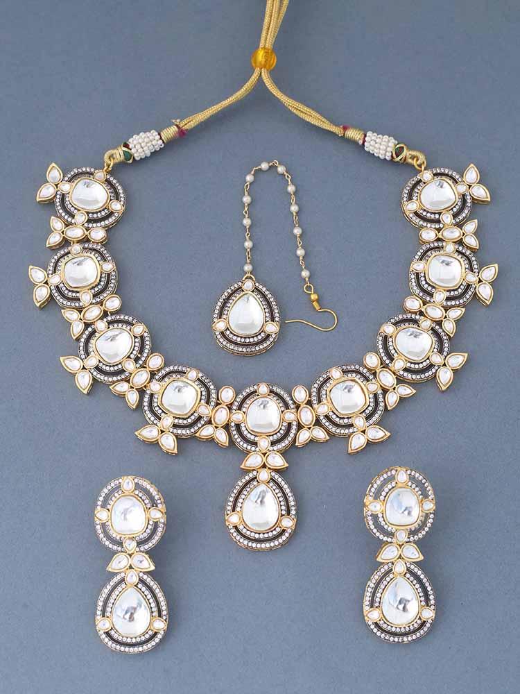 Golden Karalika Jewellery Set
