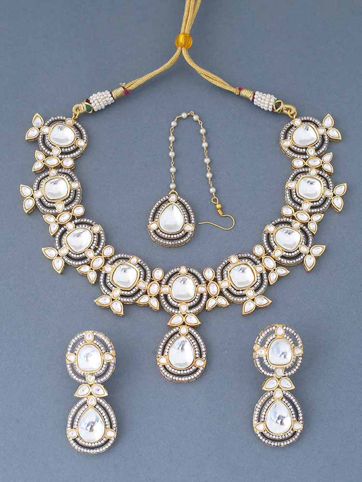 Golden Karalika Jewellery Set