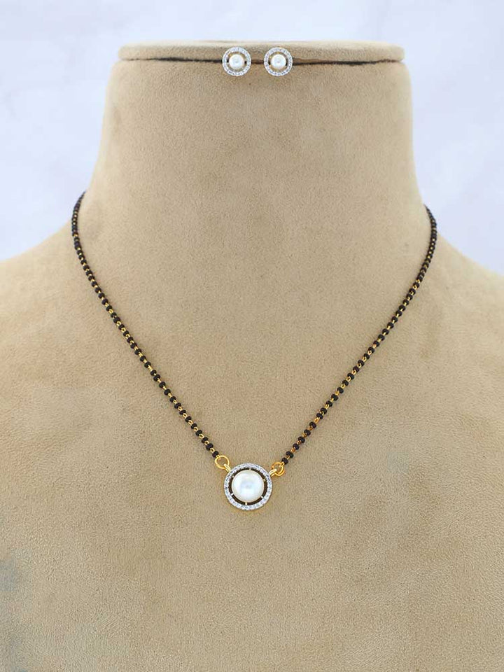 Golden Melia Mangalsutra Set