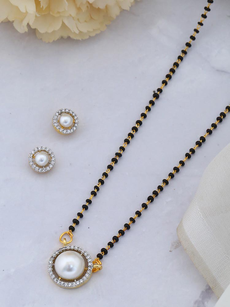 Golden Melia Mangalsutra Set