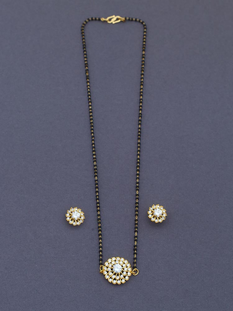 Golden Pinaka Mangalsutra Set