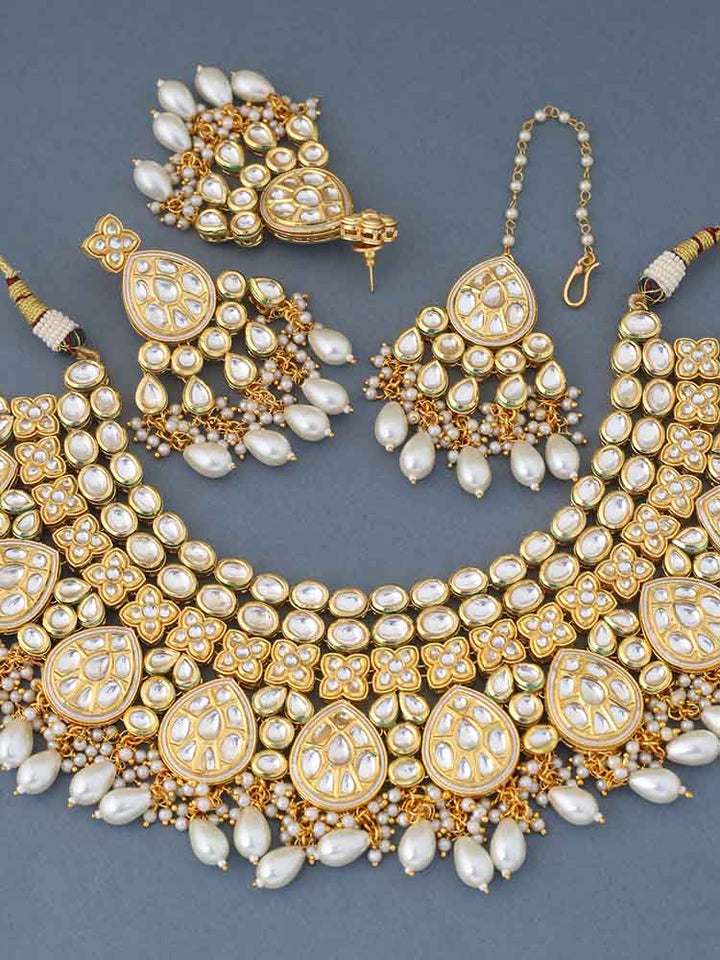 Ivory Deepshika Jewellery Set