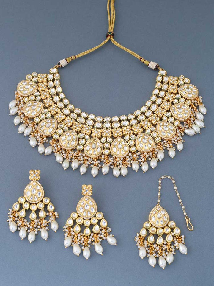 Ivory Deepshika Jewellery Set