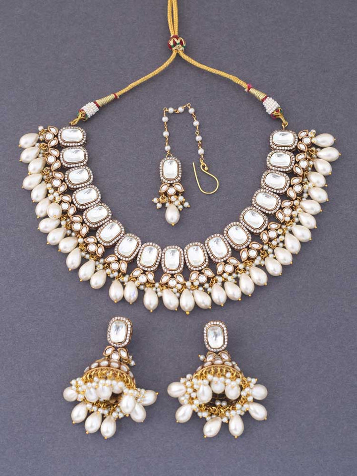 Ivory Learco Kundan Jewellery Set