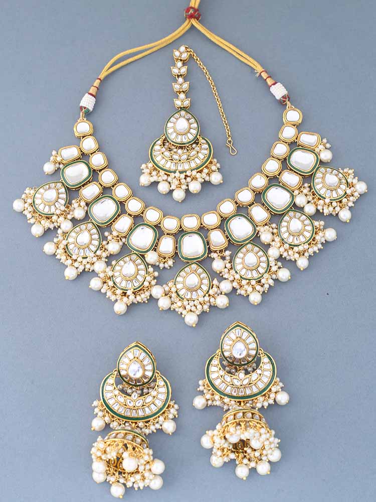 Ivory Paarul Jewellery Set