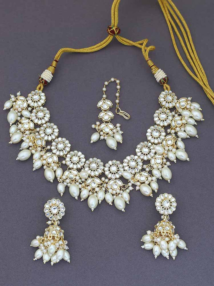 Ivory Tiya Jewellery Set