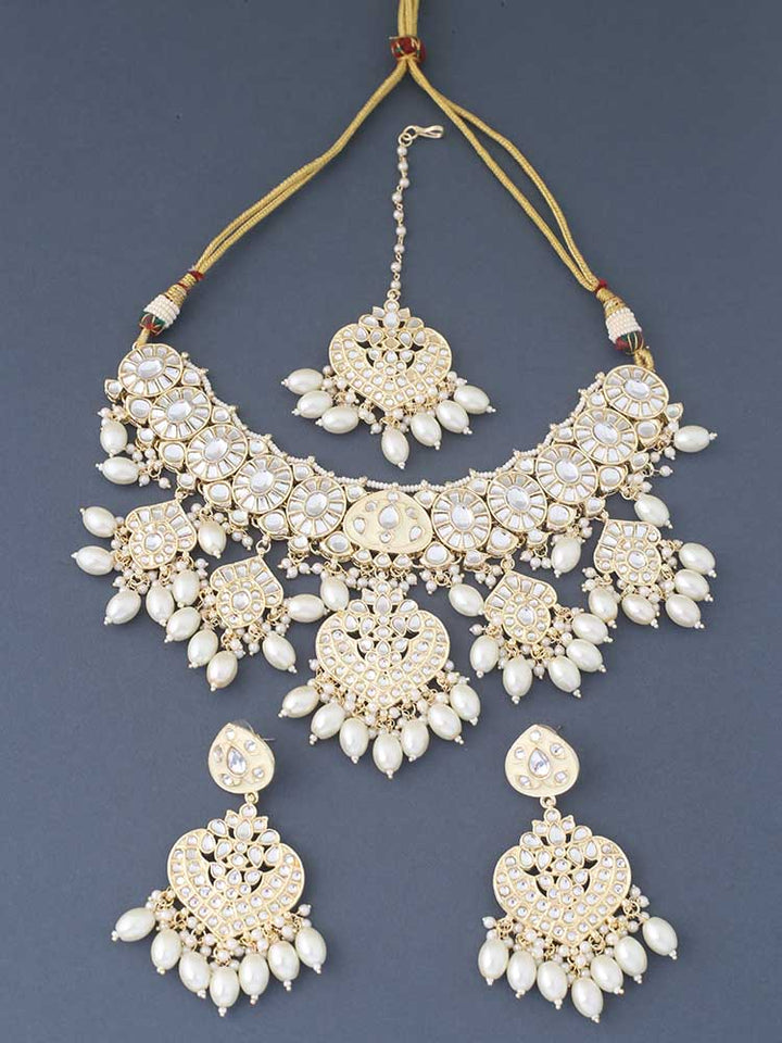 Ivory Una Jewellery Set