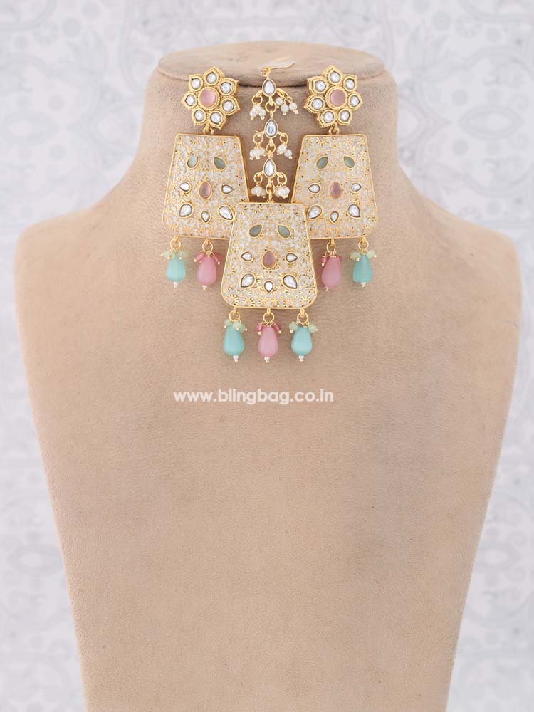 Multicolor Yukta Hasli Kundan Jewellery Set