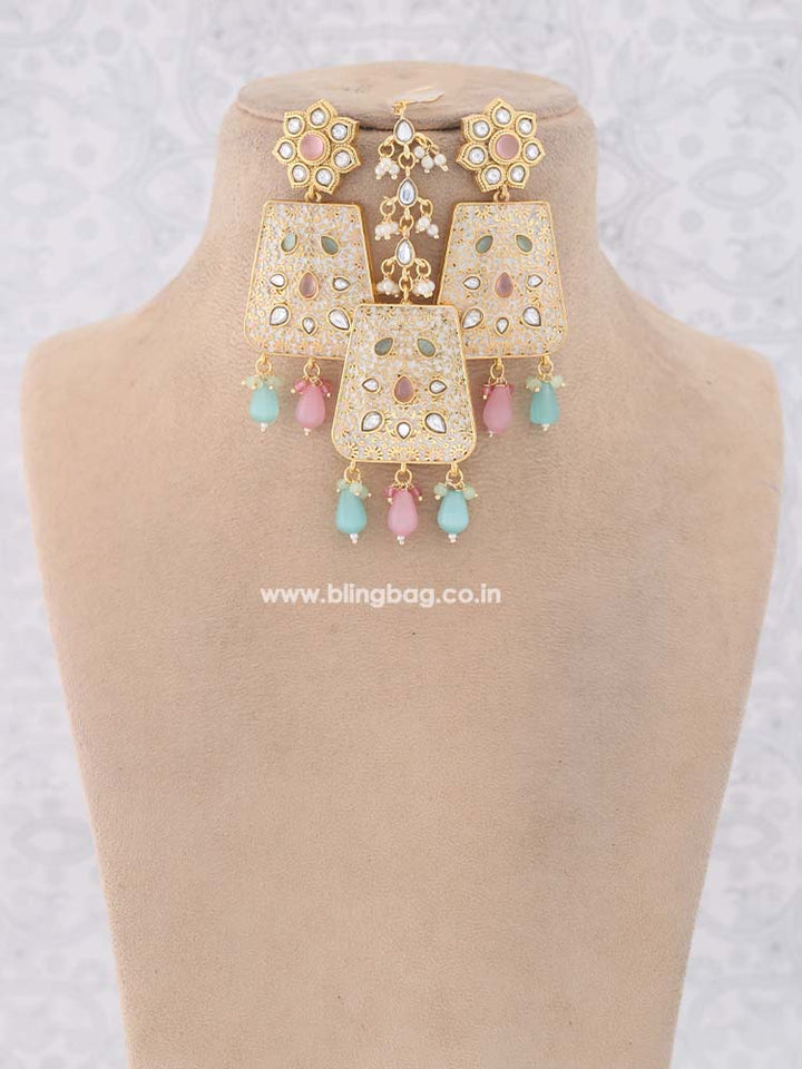 Multicolor Yukta Hasli Kundan Jewellery Set