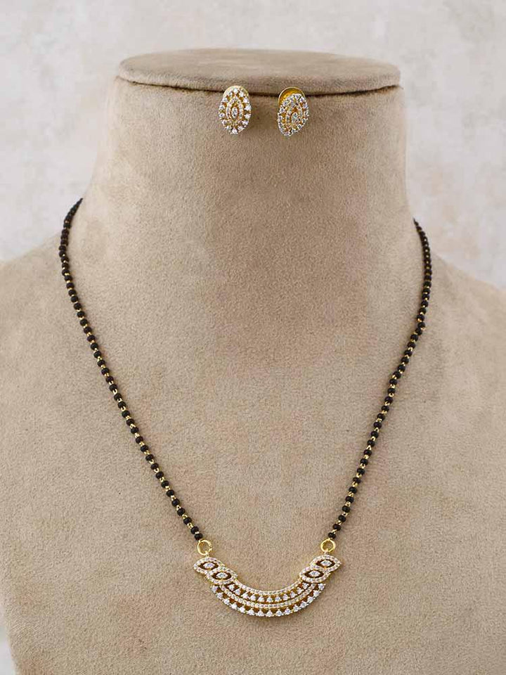 Shafali Pendant Mangalsutra Set - Bling Bag