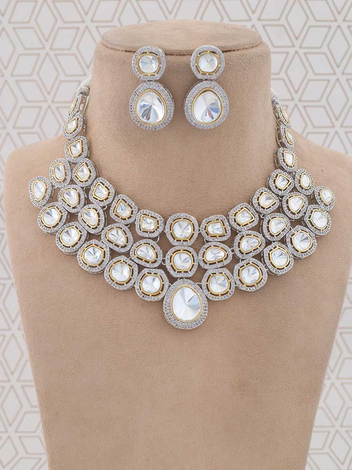 Silver Eryl Jewellery Set