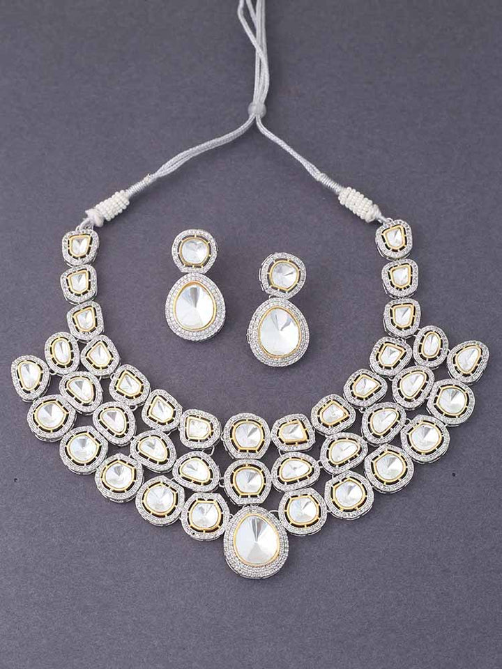 Silver Eryl Jewellery Set