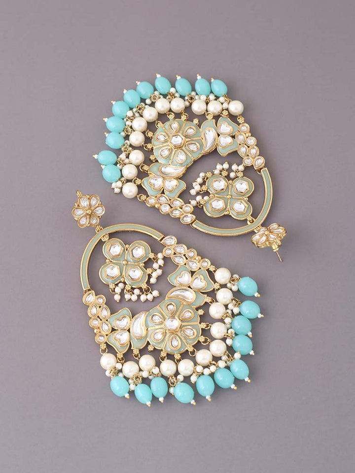 Turquoise Dayani Chandbalis