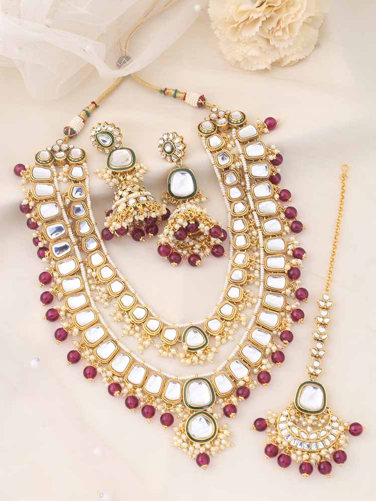 Wine Archisha Jewellery Set