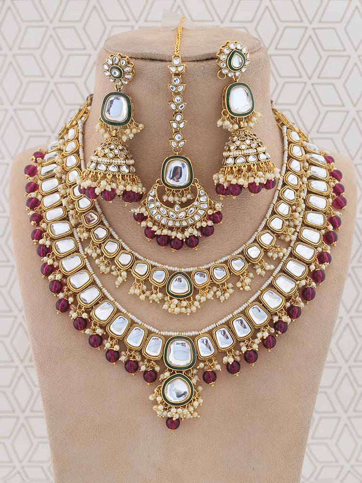 Wine Archisha Jewellery Set