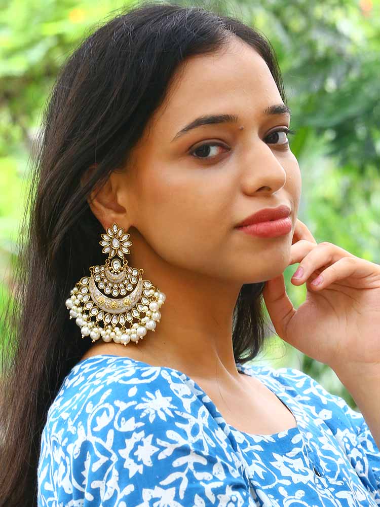 Ivory Ajaya Chandbalis